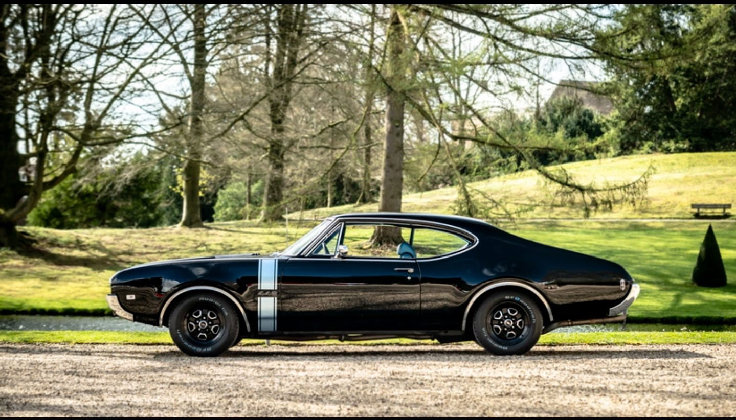 oldsmobile-442-w30-1969-zijaanzicht