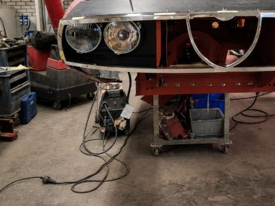 Nieuw plaatwerk aangebracht in Alfa Romeo Bertone carrosserie